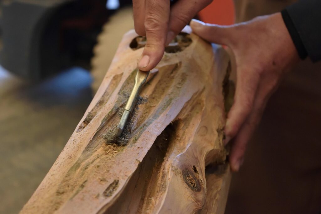 découvrez l'art de la peinture sur bois : des techniques, des astuces et des inspirations pour transformer vos créations en véritables chefs-d'œuvre. que vous soyez débutant ou artiste confirmé, laissez libre cours à votre créativité avec nos conseils pratiques.