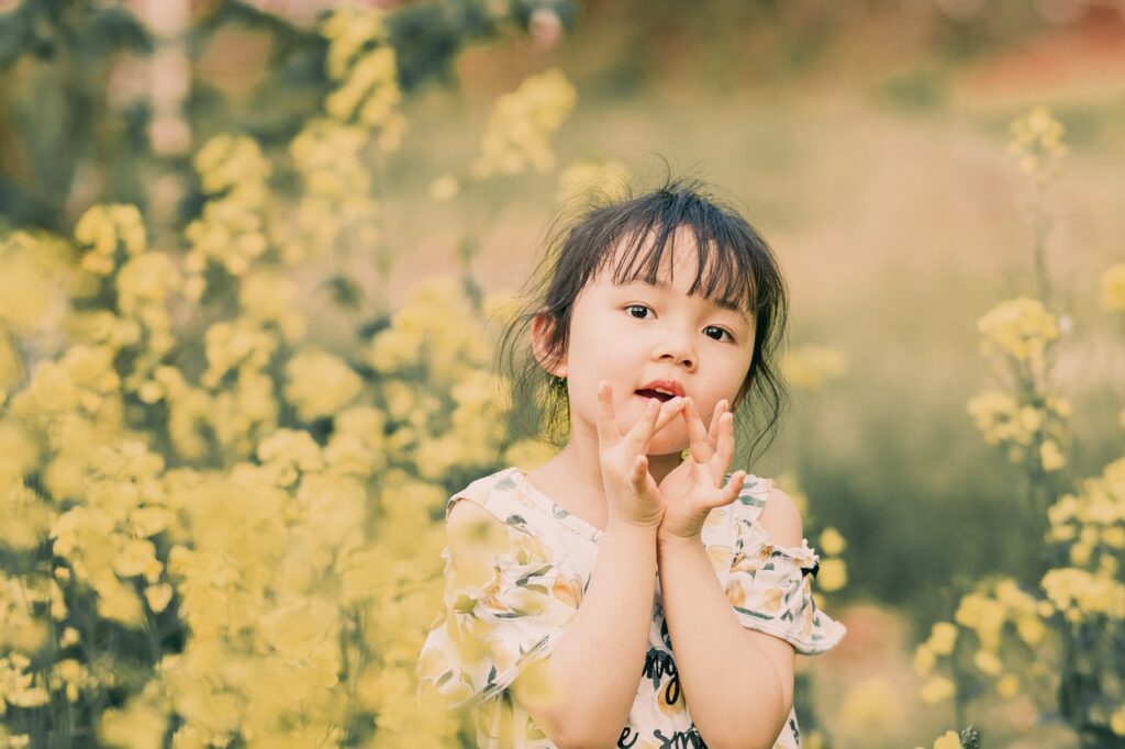 découvrez l'importance de la protection des enfants, les mesures mises en place pour garantir leur sécurité et leur bien-être, ainsi que les ressources disponibles pour soutenir les familles et les professionnels engagés dans ce domaine essentiel.